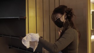 Footjob and Dirty talk：how the stepmom revive my vitality